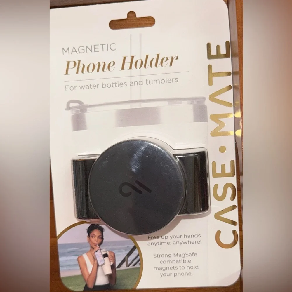 Case-Mate Magnetic Phone Holder for Water Bottles and Tumblers